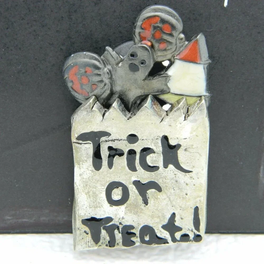 Vintage NOS Halloween Trick or Treat Bag Pin